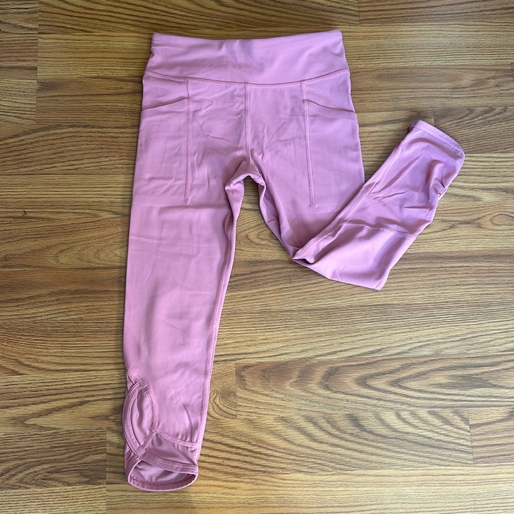 Athleta Girl Give it a whirl capri size 8-10
